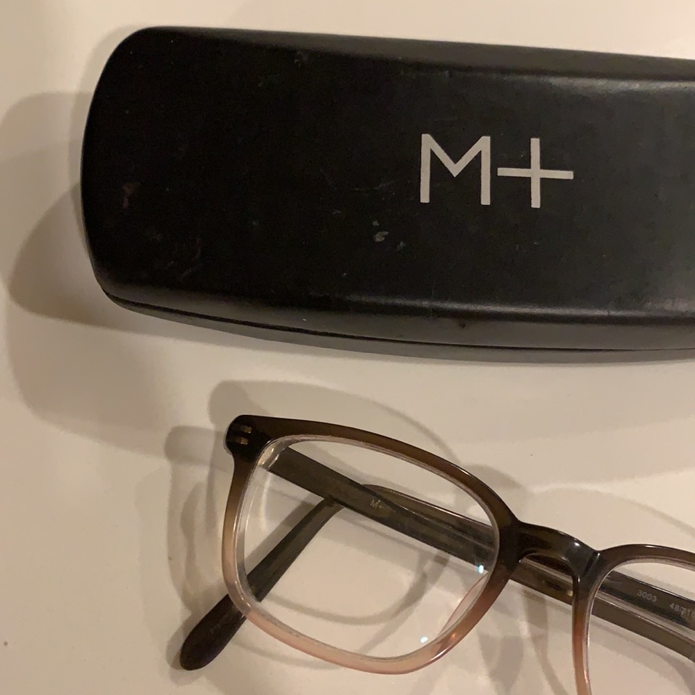 Opticals - Picture 3 of 3